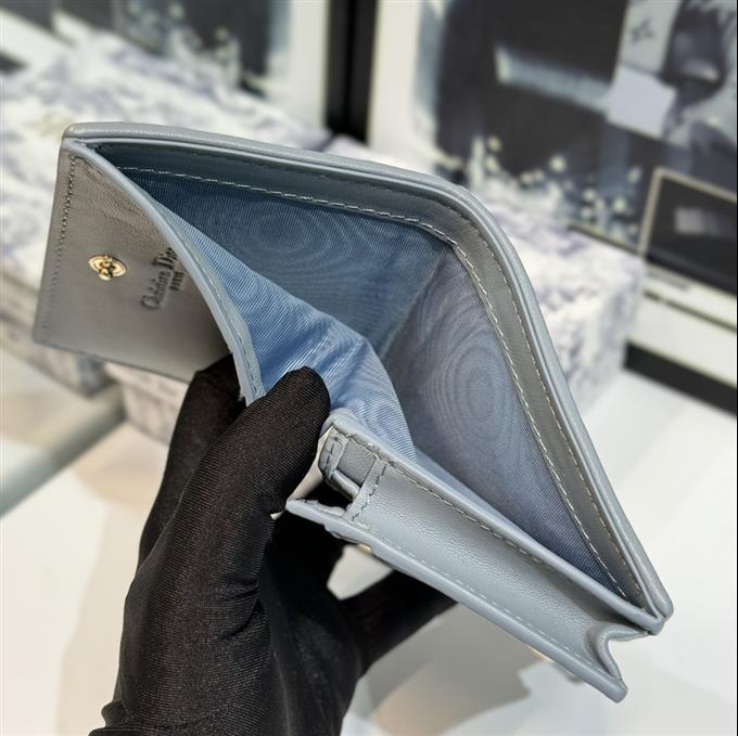 2025228Y 220P182143350